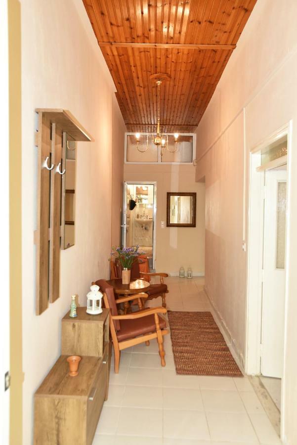 Betty'S House Apartment Питагорио Екстериор снимка