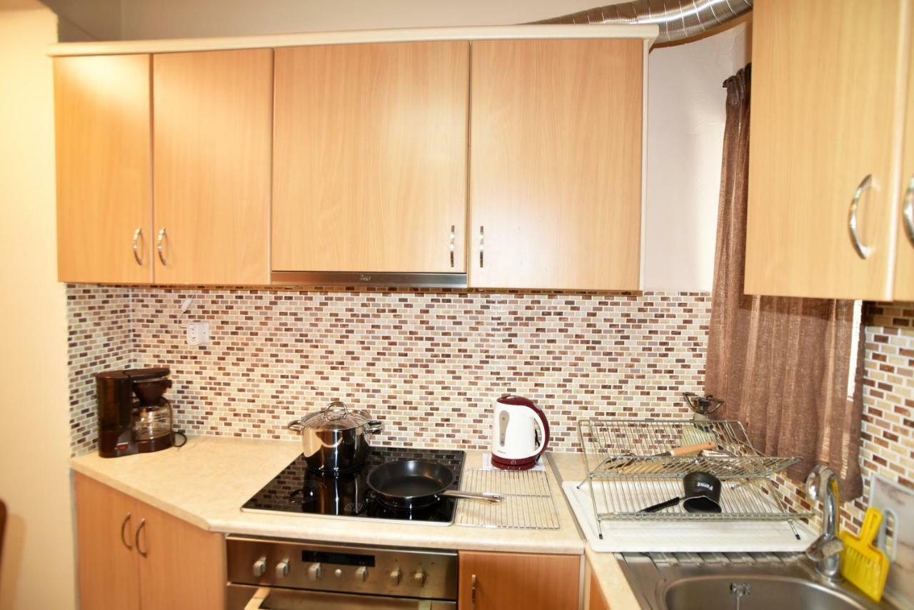 Betty'S House Apartment Питагорио Екстериор снимка